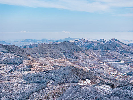济南南部山区雪景