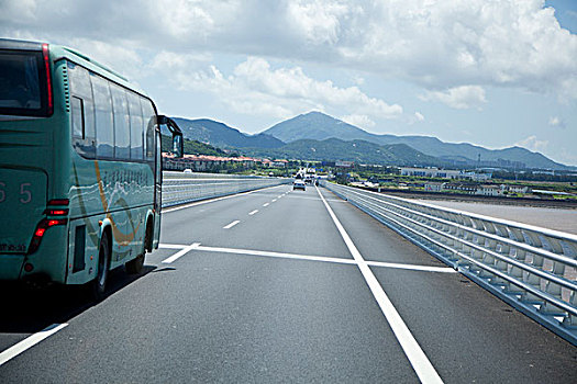 舟山市观音跨海大桥