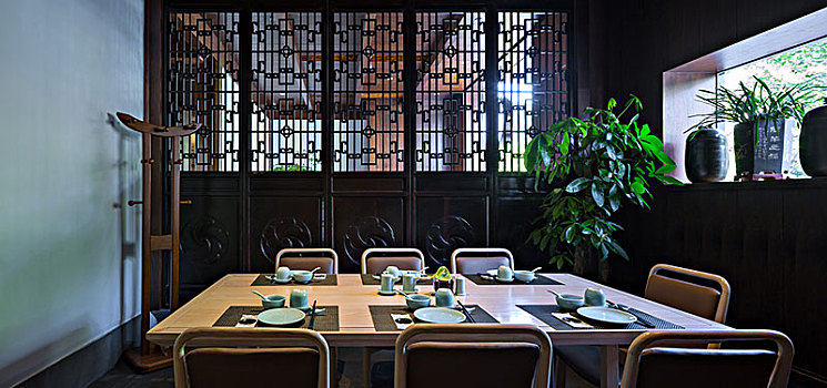 中式风格的餐厅包厢