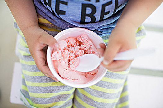 腰部,男孩,吃,碗,粉色,冰淇淋