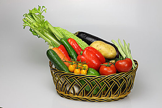 堆放的蔬菜