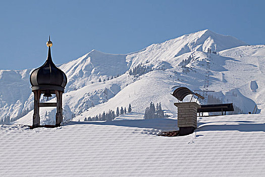 积雪,屋顶,冬季风景,阿亨湖地区,滑雪胜地,阿尔卑斯山,提洛尔,奥地利