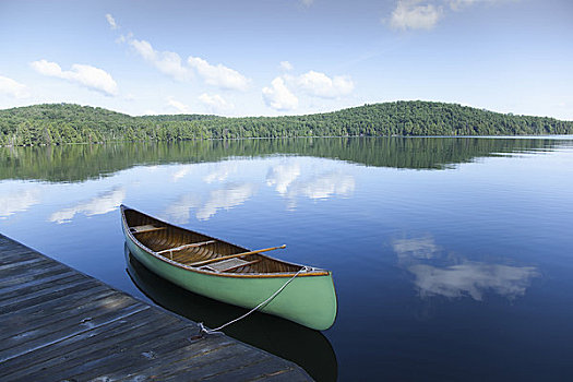 独木舟,码头,烟,湖,阿尔冈金省立公园,安大略省,加拿大