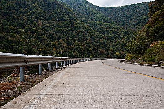 山区公路