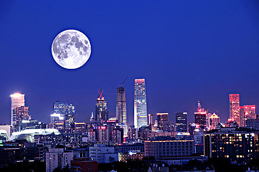 月升时的北京cbd
