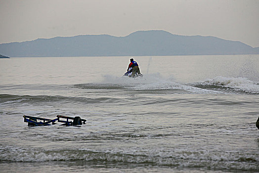 海浪,沙滩,游客,嬉戏,天空