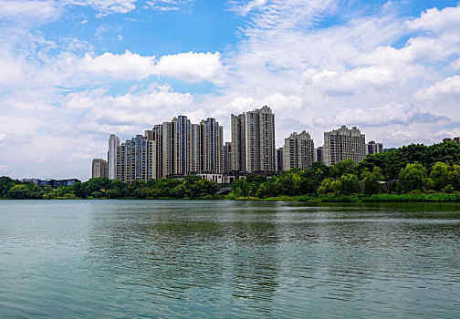 长沙梅溪湖岸边的高楼大厦北京后海的船樱花,自然公园,城市,熊本,日本