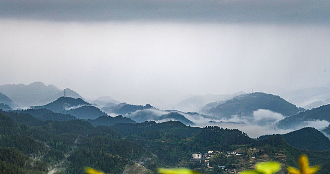 重庆酉阳,雨后清晨乡村美