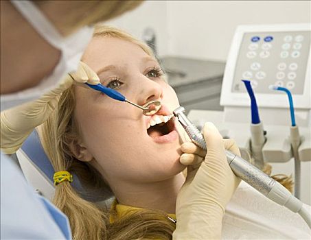 牙齿治疗