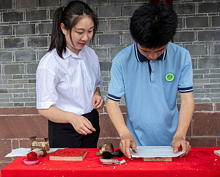 江西金溪,博物馆里学习雕版印刷技艺