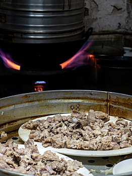 广东特色美食蒸排骨饭