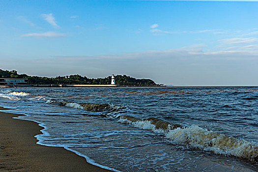 海岛灯塔海岸线