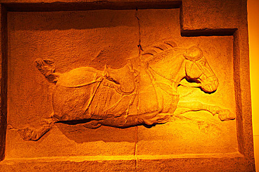 古代中国,浮雕马