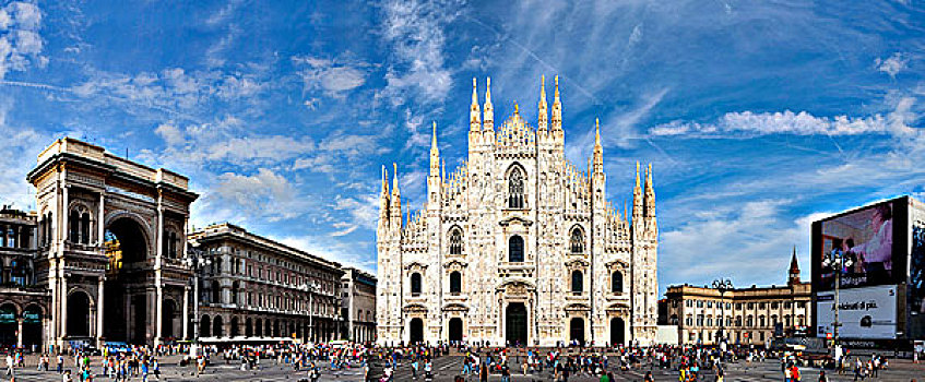 意大利米兰大教堂,duomo,piazza,del