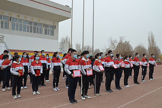 高三学生百日誓师大会