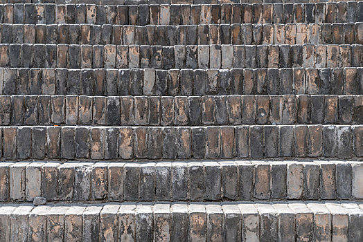 中国古代用青砖铺设的台阶