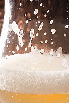 玻璃杯,窖藏啤酒,泡沫,侧面
