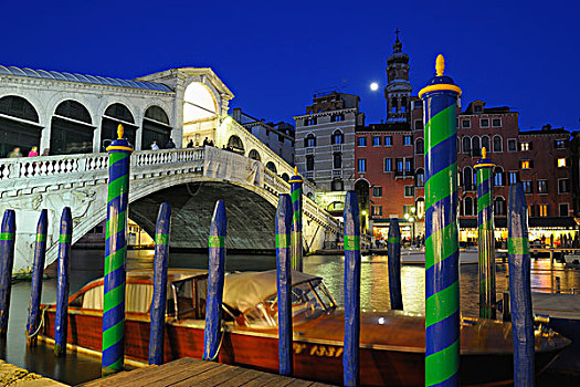 里亚尔托桥,大运河,黄昏,威尼斯,威尼托,意大利