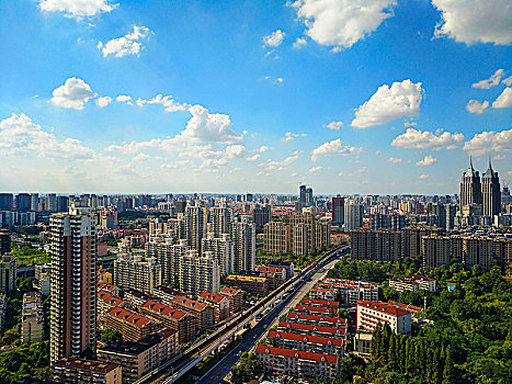 鸟瞰上海主城区