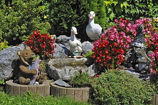 花园小矮人,小雕像,松鼠,熊,巴伐利亚,花园,德国,欧洲