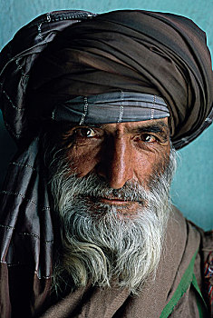 阿富汗大胡子图片