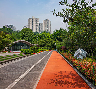 重庆市渝北区龙头寺公园园艺健身跑道