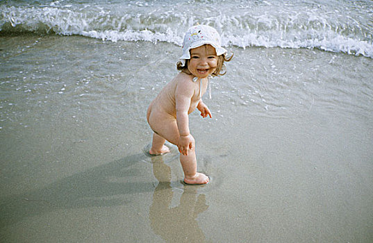 小女孩,裸露,海滩