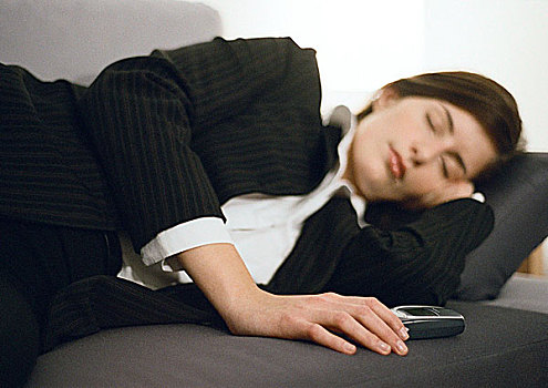 职业女性,躺着,沙发,闭眼,手,手机