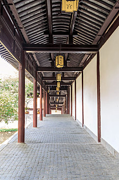 南京朝天宫景区内的中式长廊亭