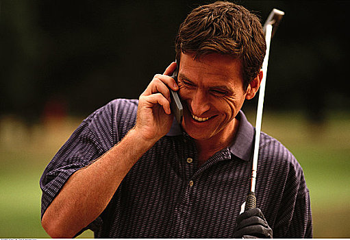 男性,打高尔夫,手机