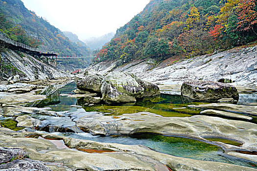 瀑布,红叶,流水,山泉