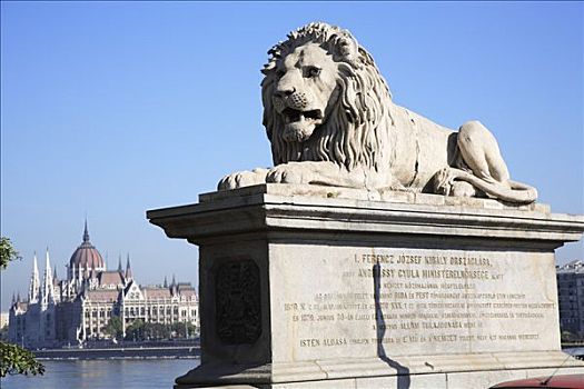 雕塑,吊桥,左边,罐,看,议会,布达佩斯,匈牙利