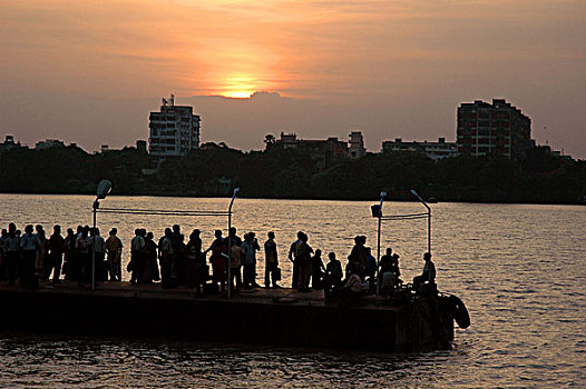 结束,白天,乘客,等待,蒸汽船,河边石梯,北方,加尔各答,河,恒河,印度,2005年