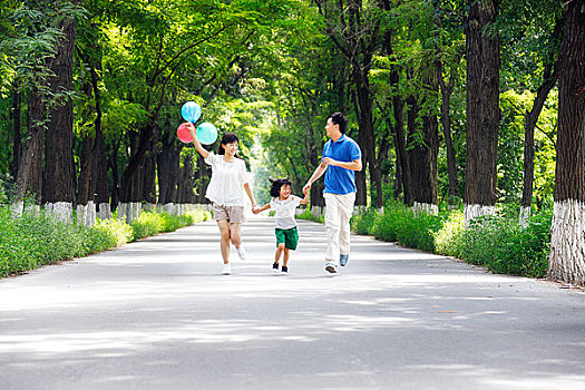 东方人物家庭生活