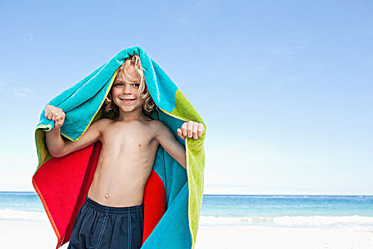 男孩,海滩,毛巾