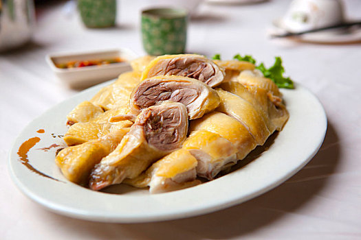 台湾著名的料理白斩鸡肉