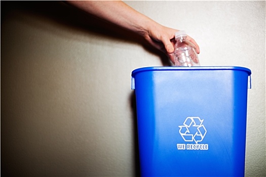 手臂,落下,塑料制品,装瓶,再循环垃圾桶