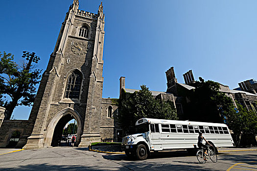 多伦多大学塔楼