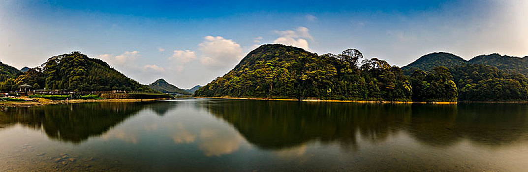 山与河流