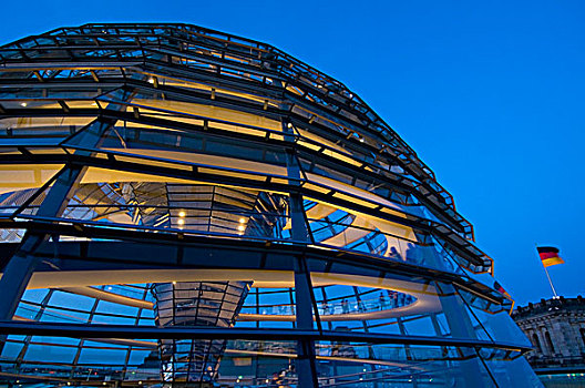 德国国会大厦,圆顶,黄昏