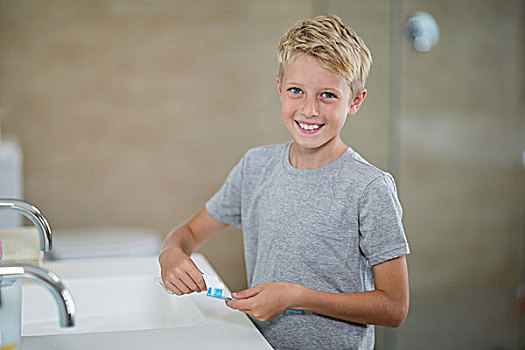 男孩,头像,涂抹,牙膏,牙刷,浴室,在家
