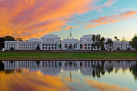 反射,政府建筑,水塘,堪培拉,新南威尔士,澳大利亚