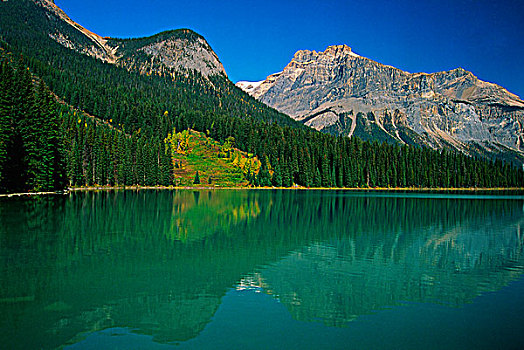 翡翠湖,顶峰,幽鹤国家公园,不列颠哥伦比亚省,加拿大