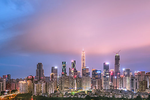 中国广东省深圳市高楼大厦cbd建筑夜景