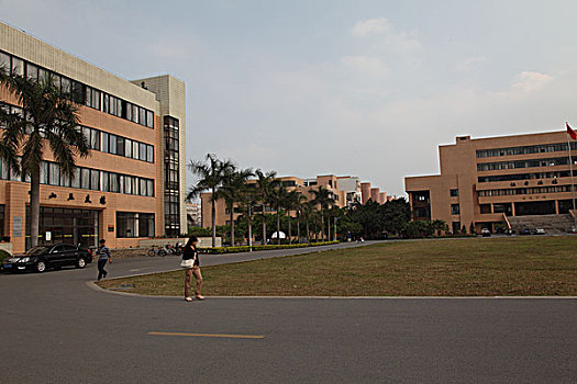 江门,五邑大学,校园建筑物