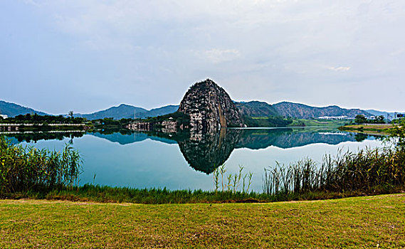 苏州风景木渎寿桃湖