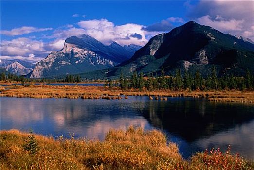 伦多山,维米里翁湖,班芙国家公园,艾伯塔省,加拿大