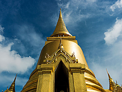金色,建筑,尖顶,蓝天,云,玉佛寺,寺院,曼谷,泰国