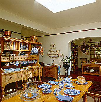 桌子,早餐,传统,蓝色,白色,瓷器,天窗,大厨房