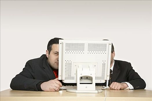 两个,商务人士,坐,后面,电脑显示器